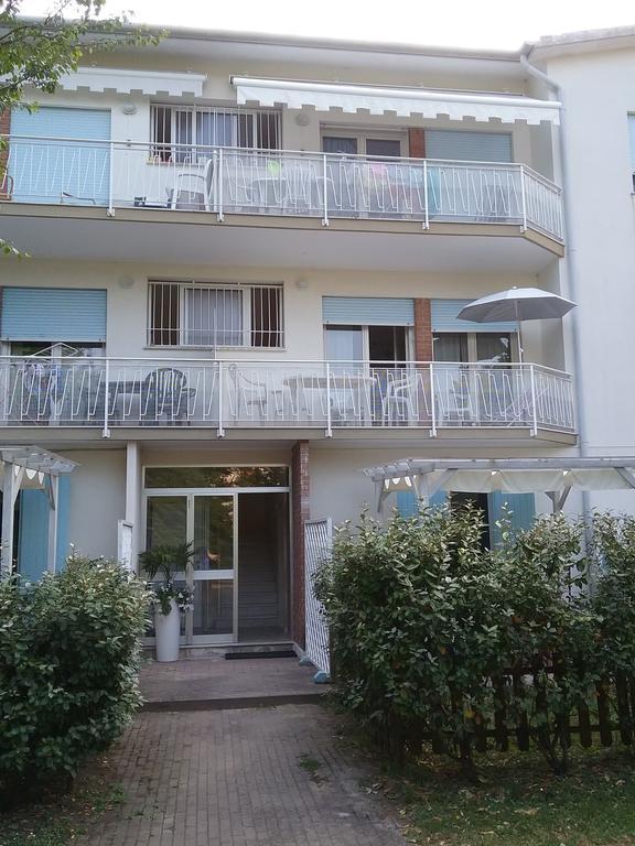 Casa Marialuigia - Appartamenti Solo Per Famiglie リド・ディ・イエゾロ エクステリア 写真